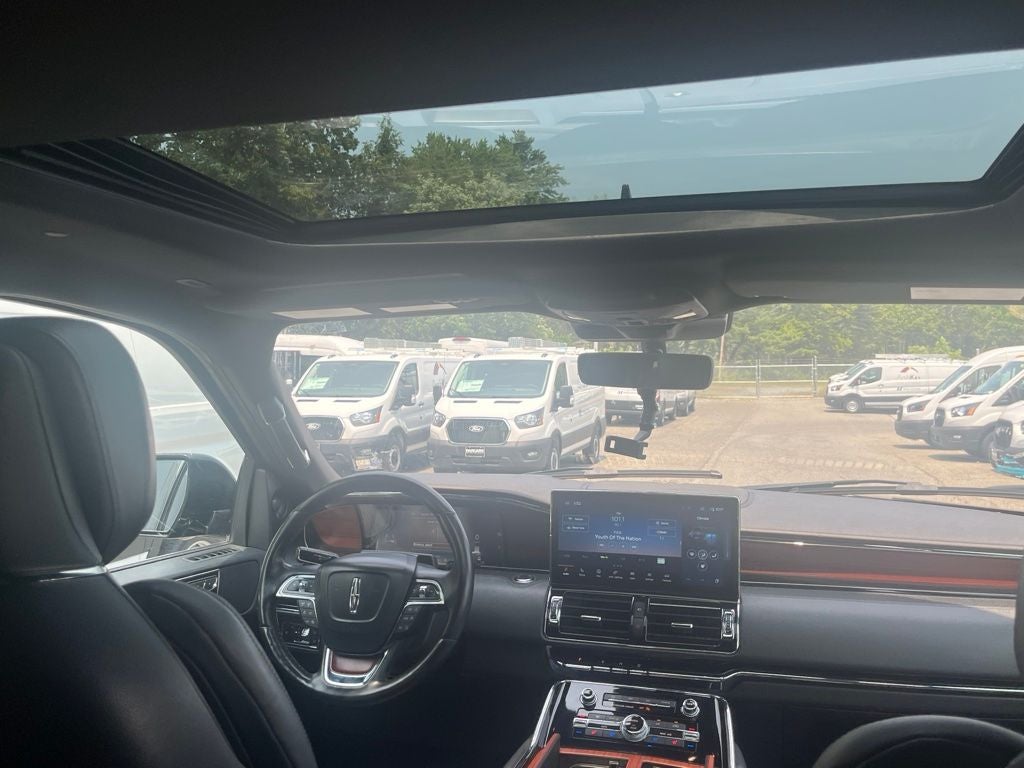 2023 Lincoln Navigator L Reserve