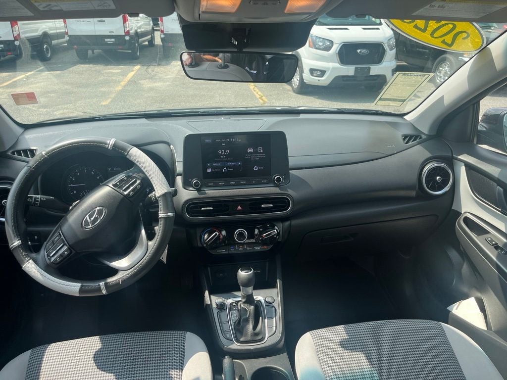 2023 Hyundai Kona SE