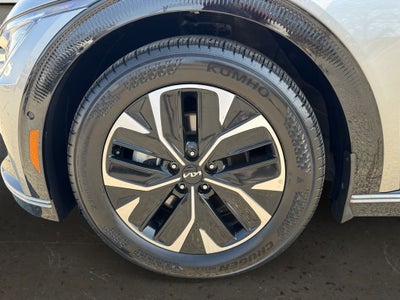 2023 Kia EV6 Wind
