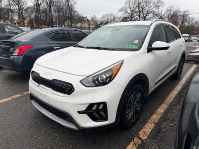 2022 Kia Niro LX
