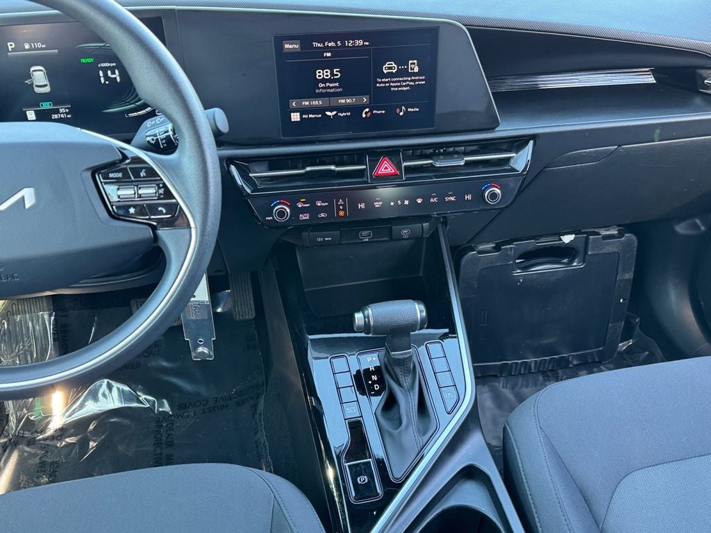 2024 Kia Niro LX