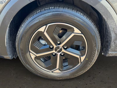 2024 Kia Niro LX