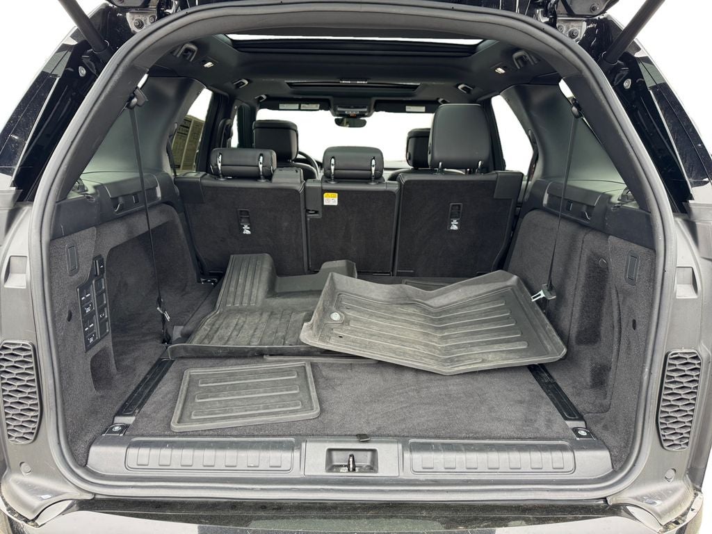 2022 Land Rover Discovery S R-Dynamic