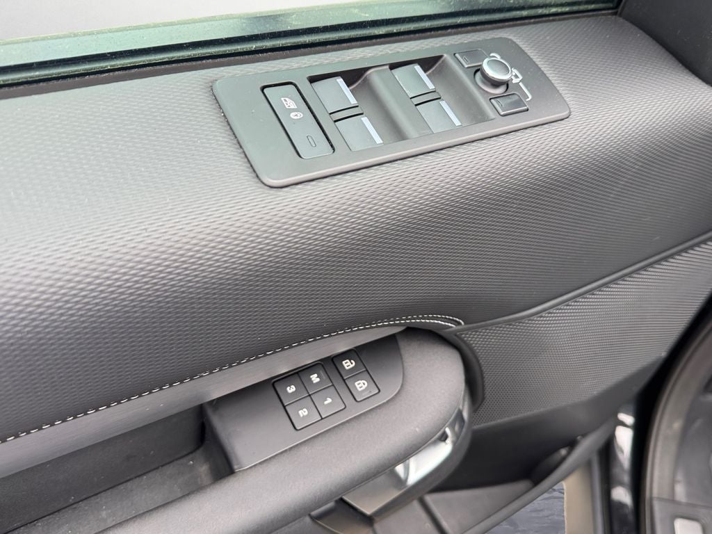 2022 Land Rover Discovery S R-Dynamic