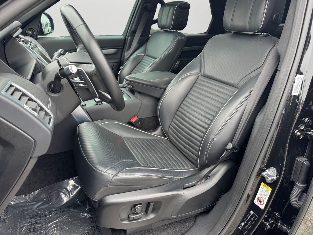 2022 Land Rover Discovery S R-Dynamic