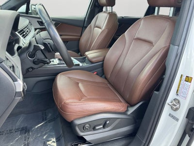 2019 Audi Q7 45 Premium Plus quattro