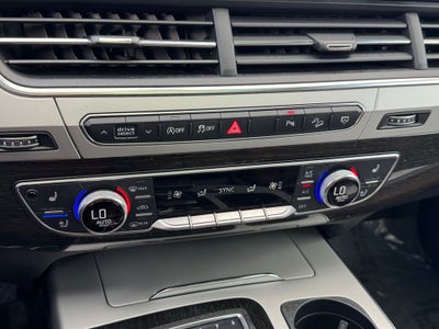 2019 Audi Q7 45 Premium Plus quattro