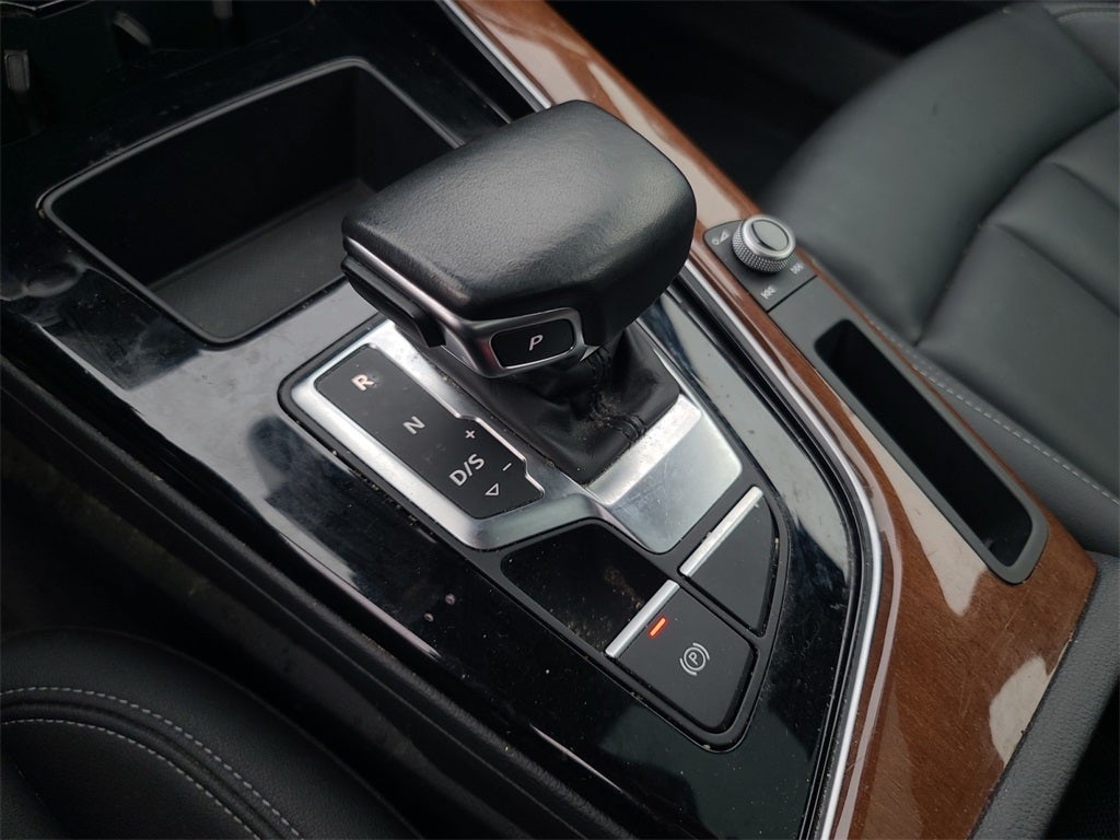 2022 Audi A4 40 Premium quattro